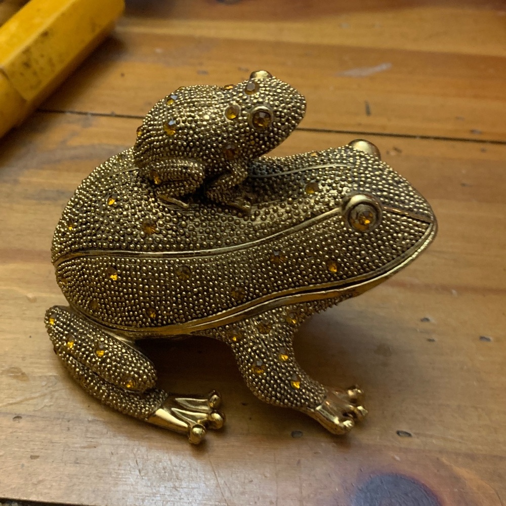 Metal Frog Trinket Box